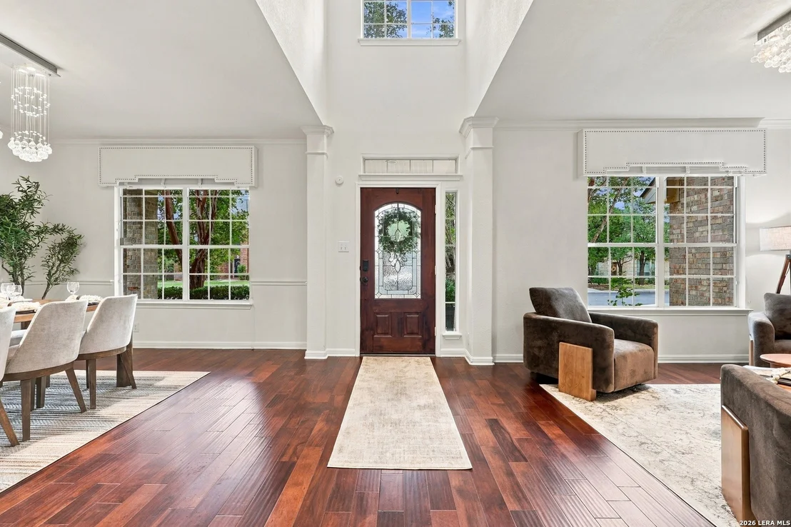 Photo of 18619 Rogers Pl