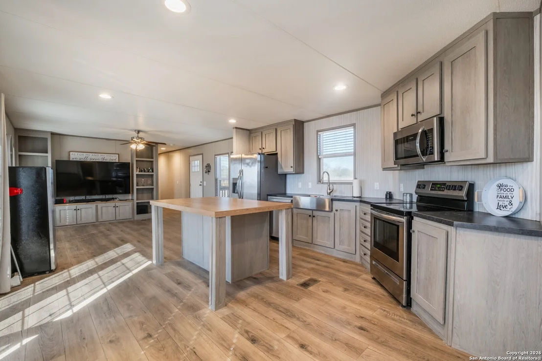 Photo of 985 County Road 307