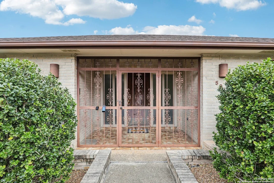 Photo of 5817 Winding Ridge