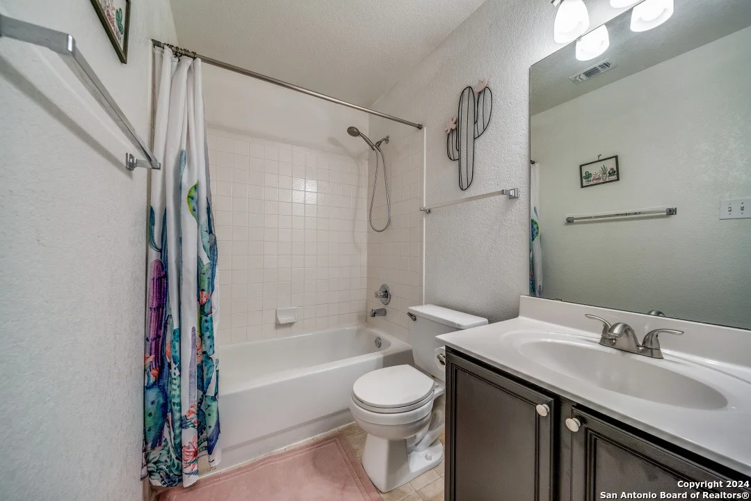 Photo of 4927 Ancient Elm