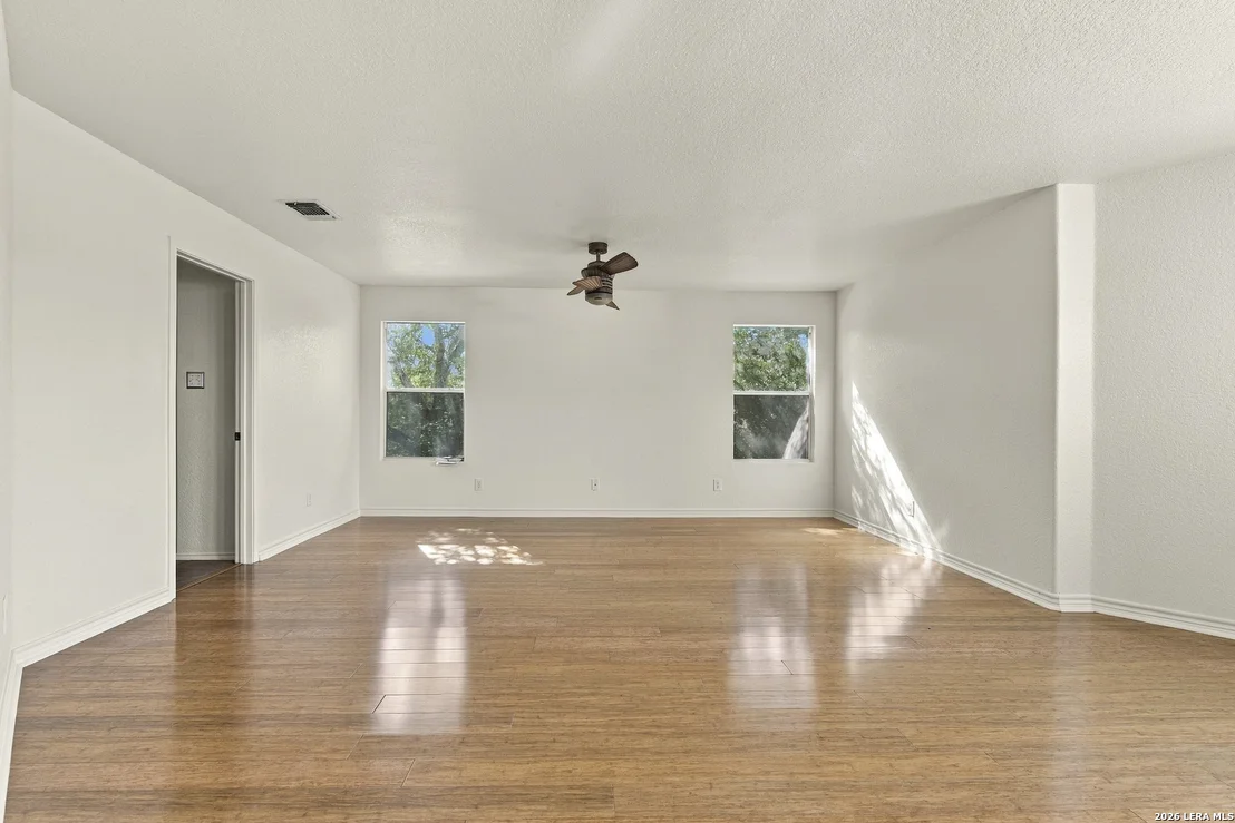 Photo of 233 JULIAN PT