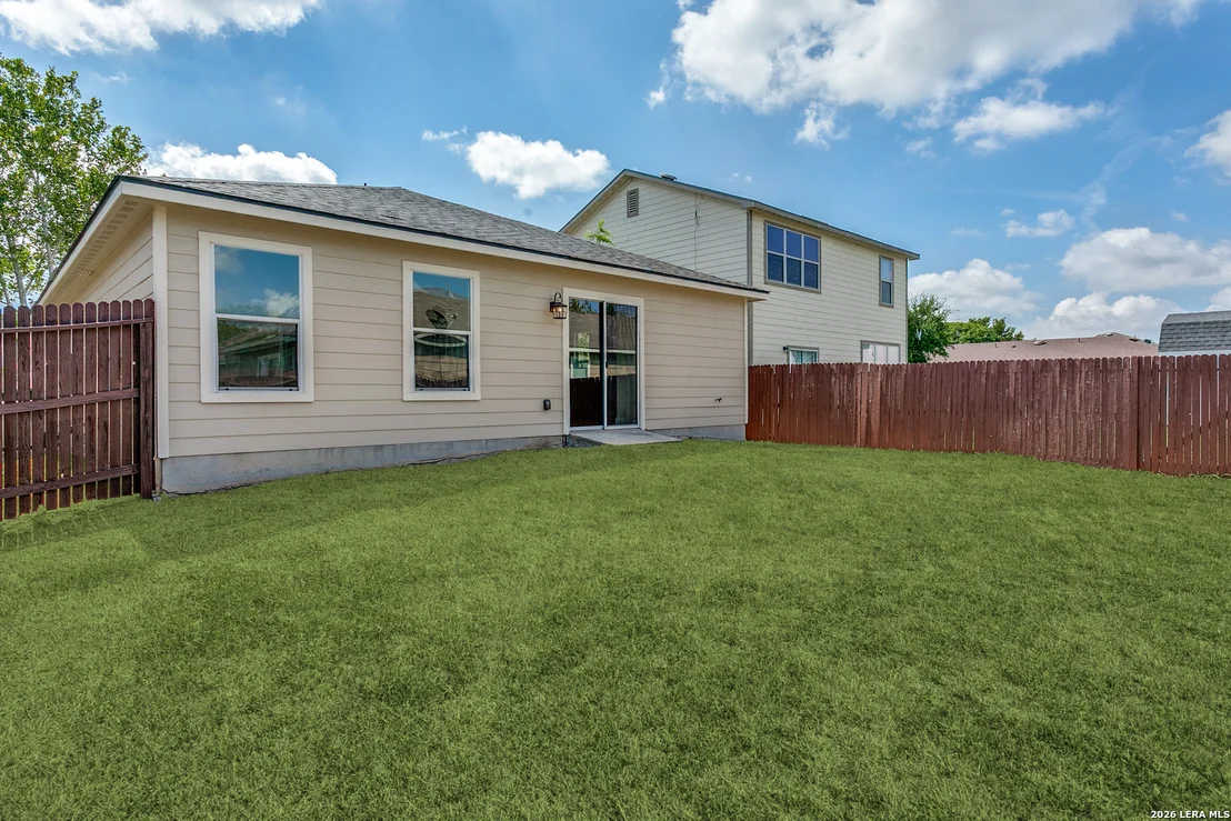 Photo of 8819 MISSION BRK