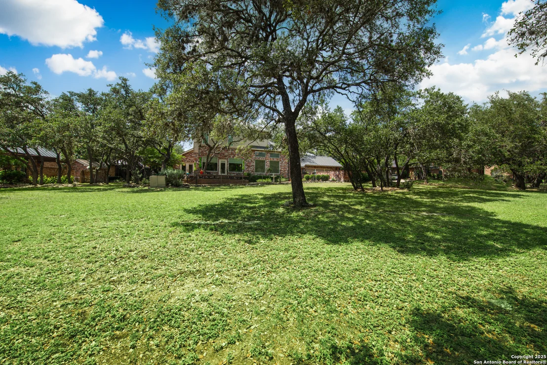 Photo of 4 Horns Cross