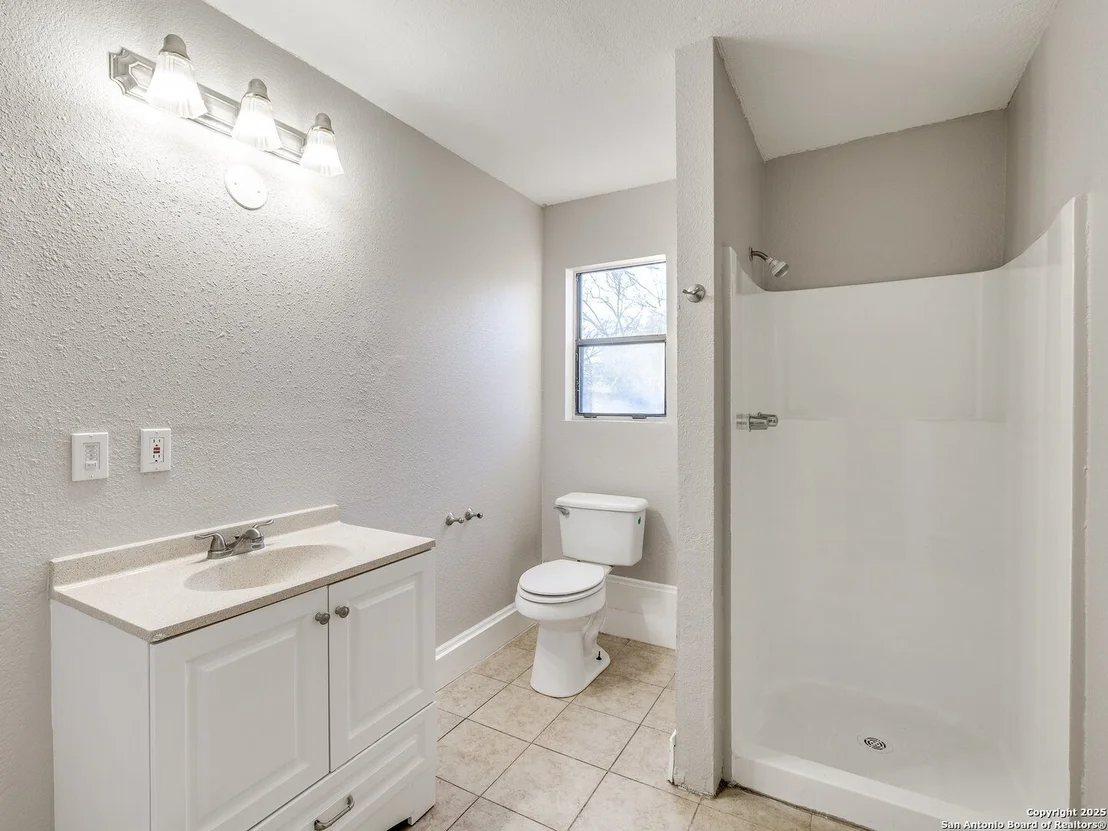 Photo of 302 REGENT