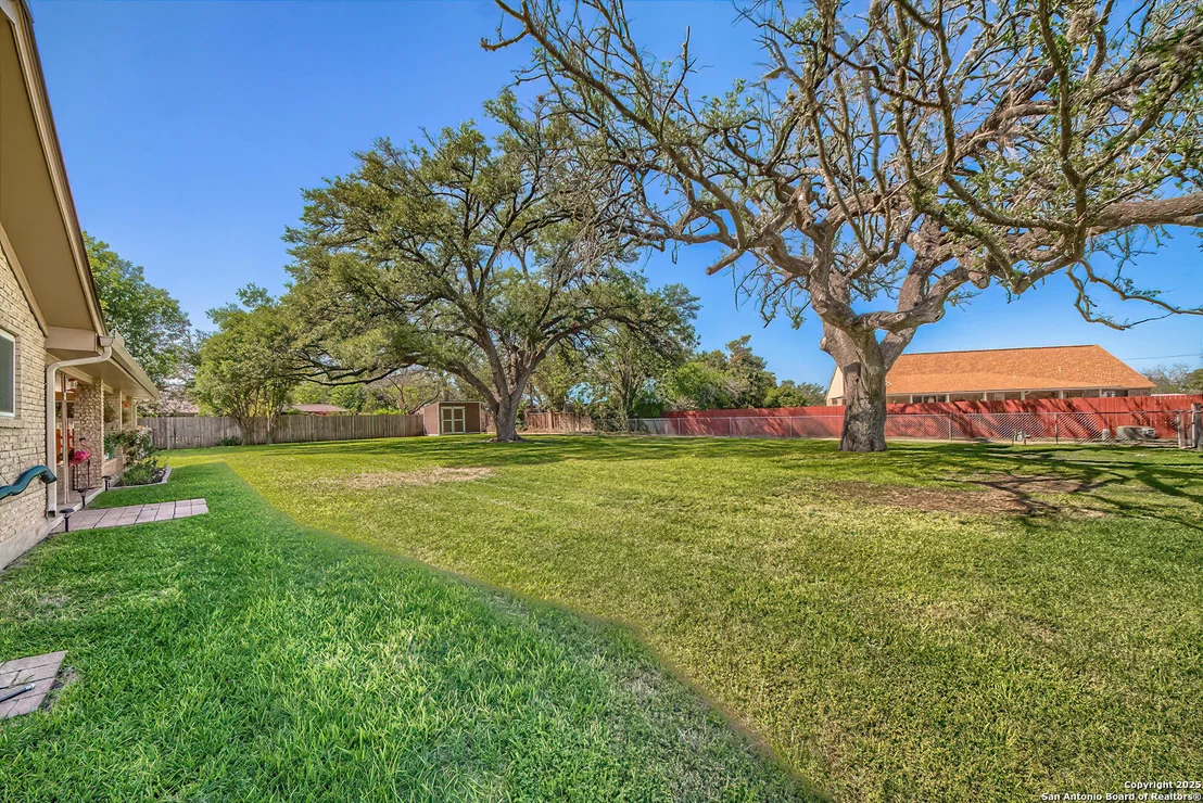 Photo of 1206 Acorn