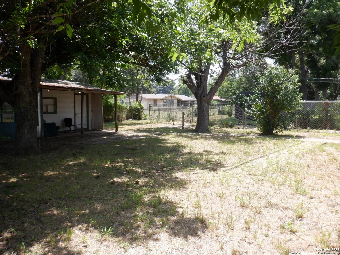 Photo of 234 CHARCLIFF DR