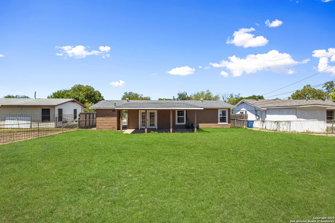 Photo of 6826 Westward