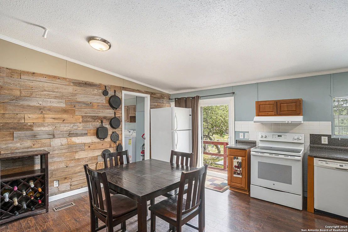 Photo of 1111 Willis Way