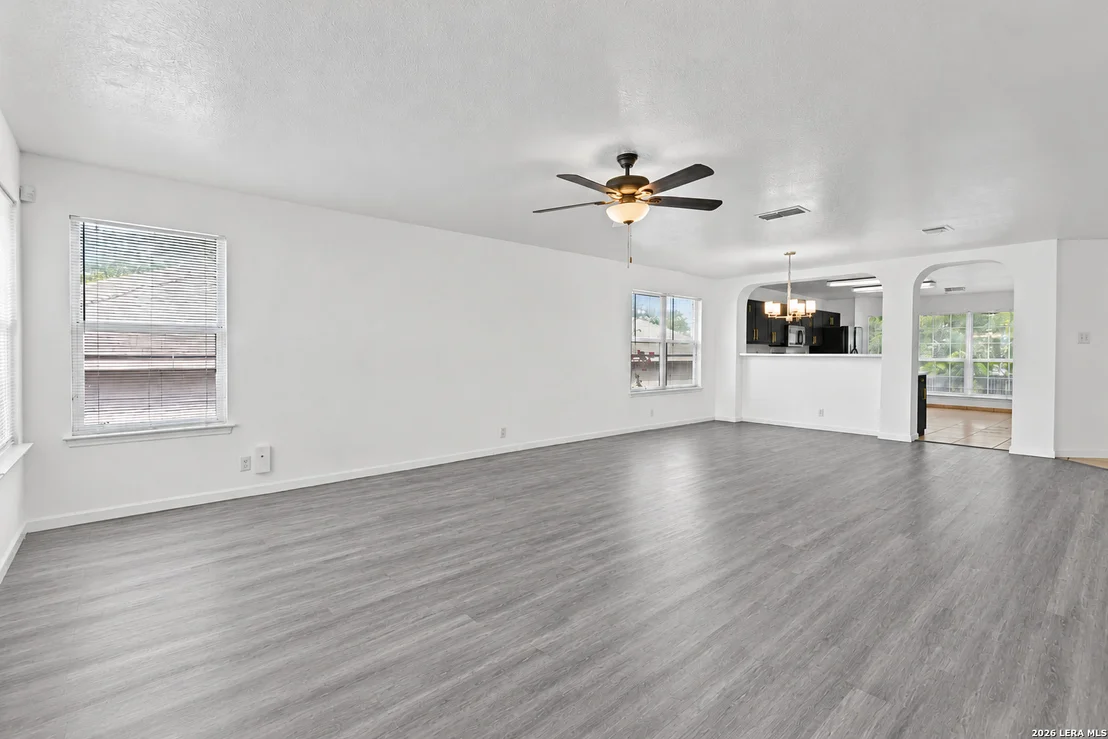 Photo of 10710 Diamond Rock