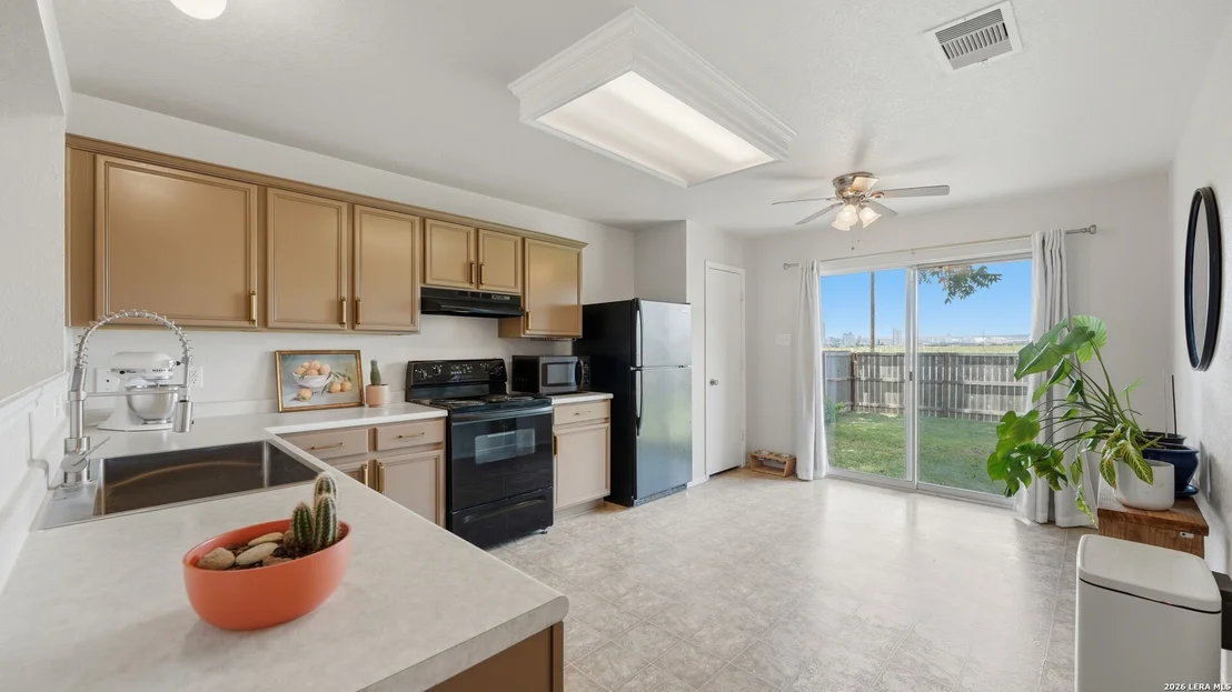 Photo of 3960 Cherokee Blvd
