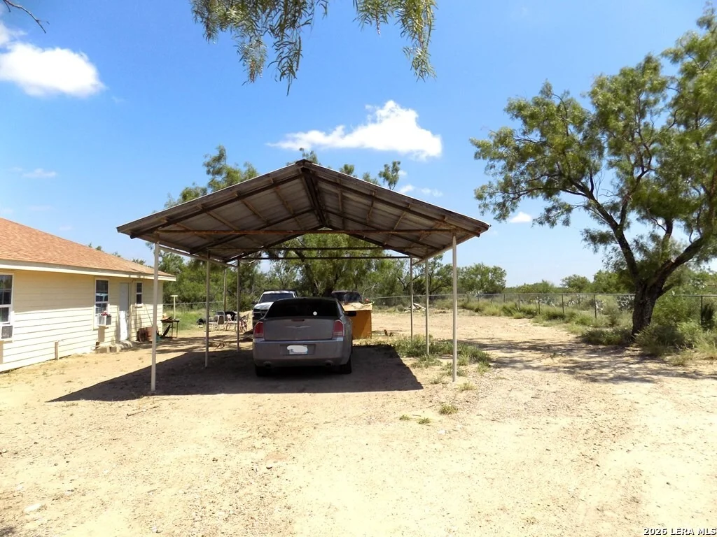 Photo of 220 CALLE ESCUELA