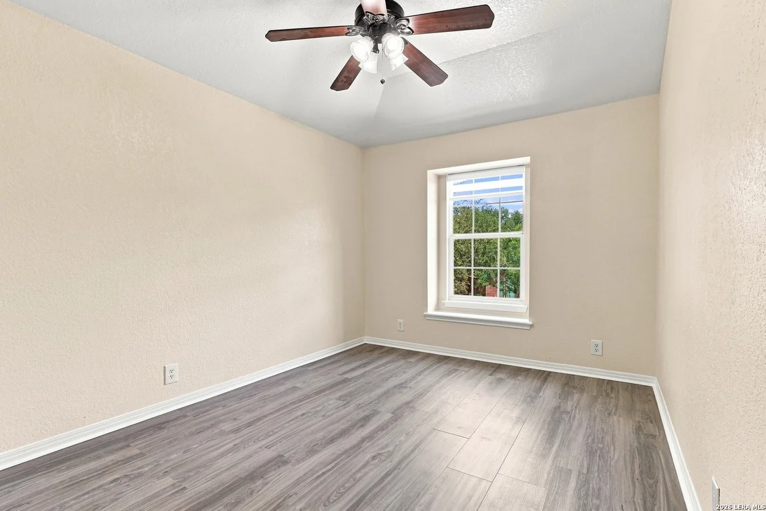 Photo of 8422 Oak Cross