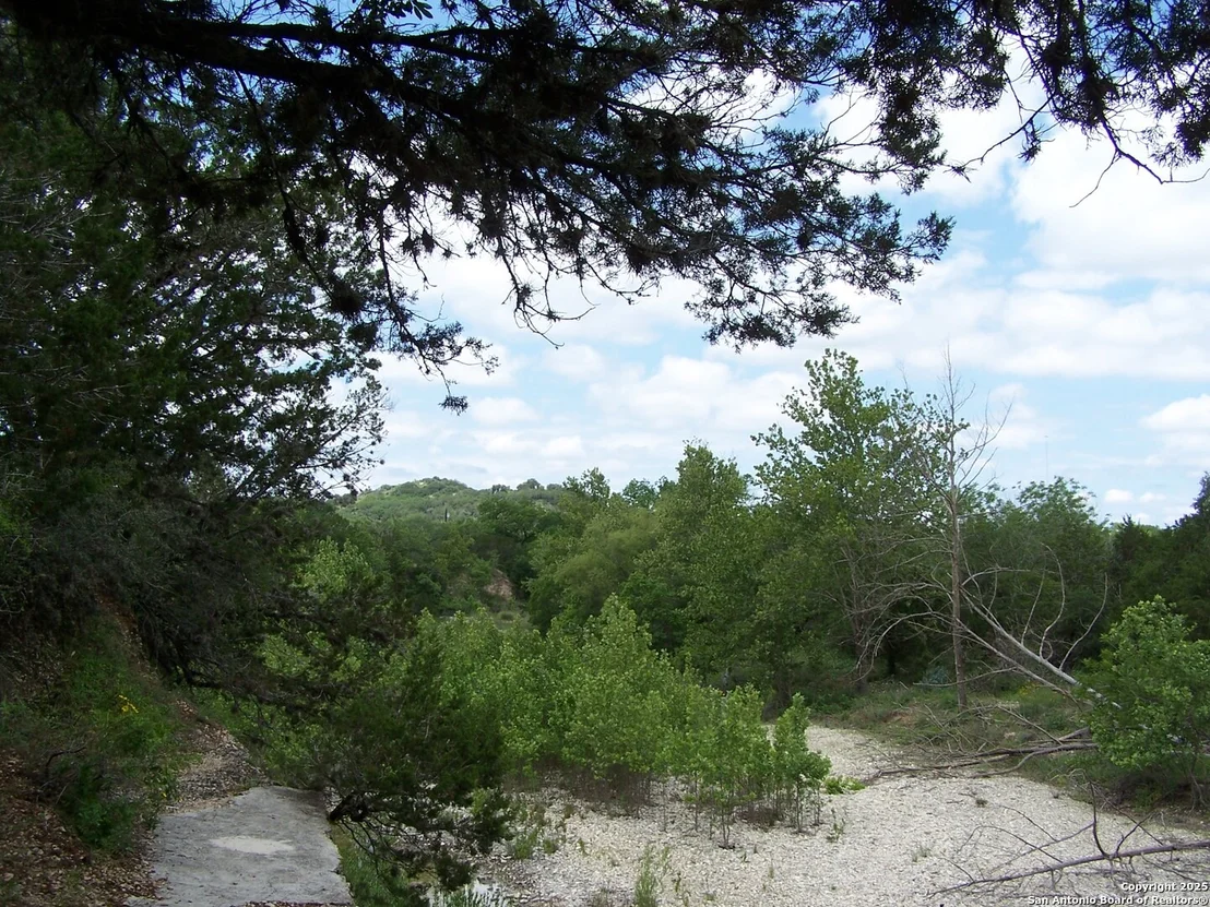 Photo of 565 Loop Rd.