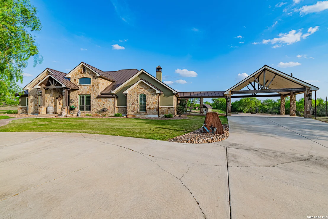 Photo of 819 County Road 356
