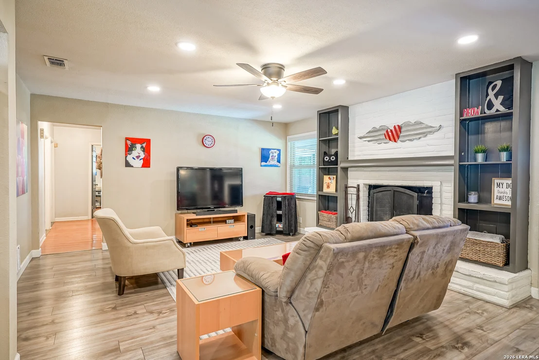 Photo of 622 Sunhaven Dr