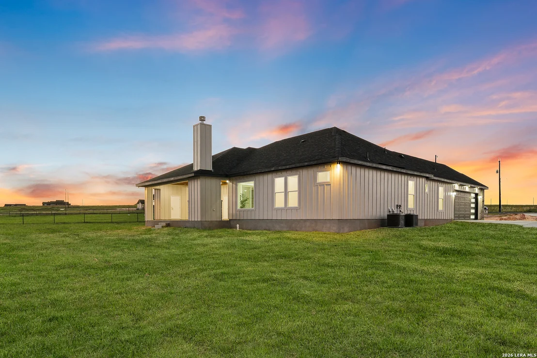 Photo of 116 Pioneer Dr