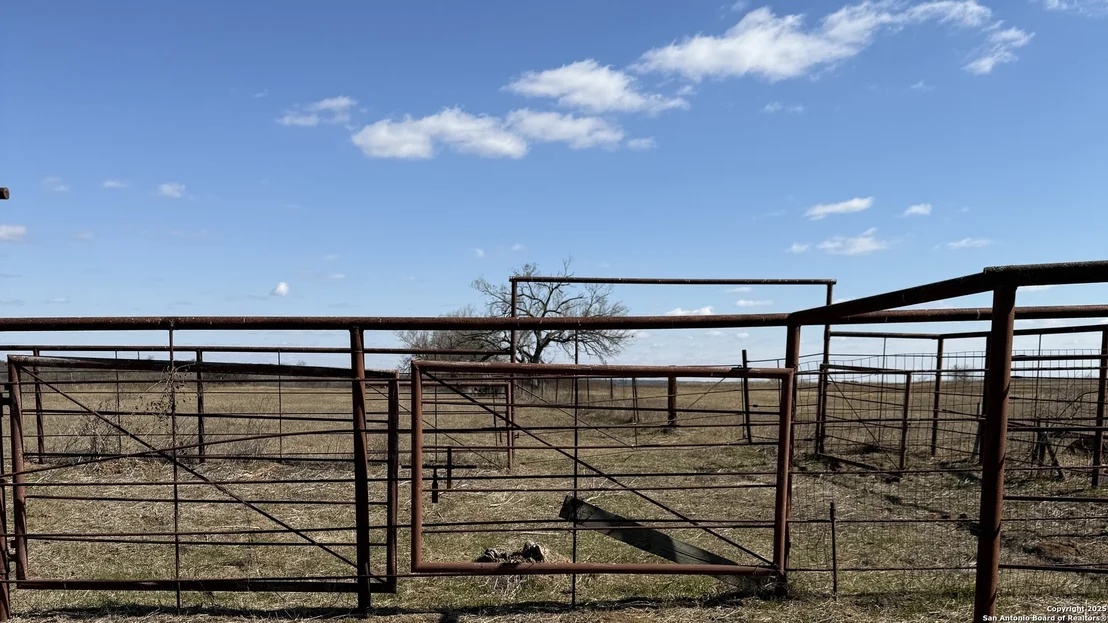 Photo of 838 County Road 669