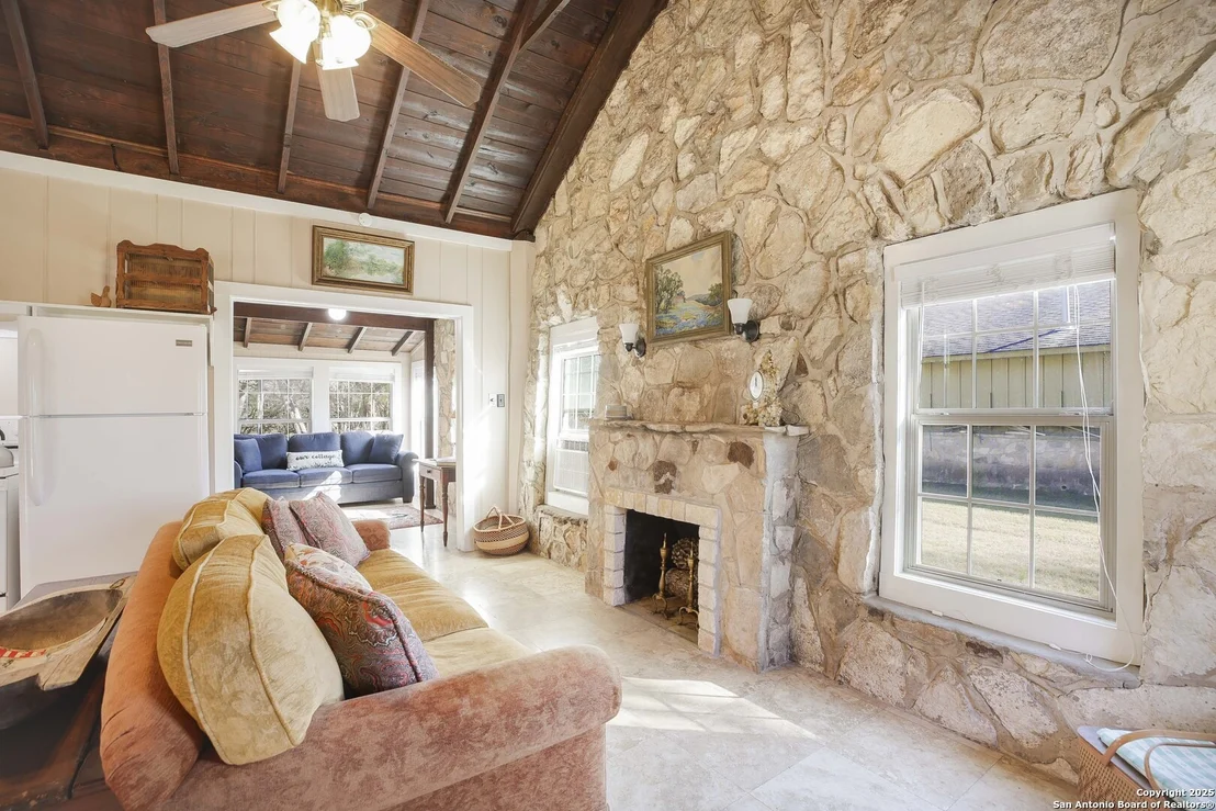 Photo of 18314 SCENIC LOOP RD