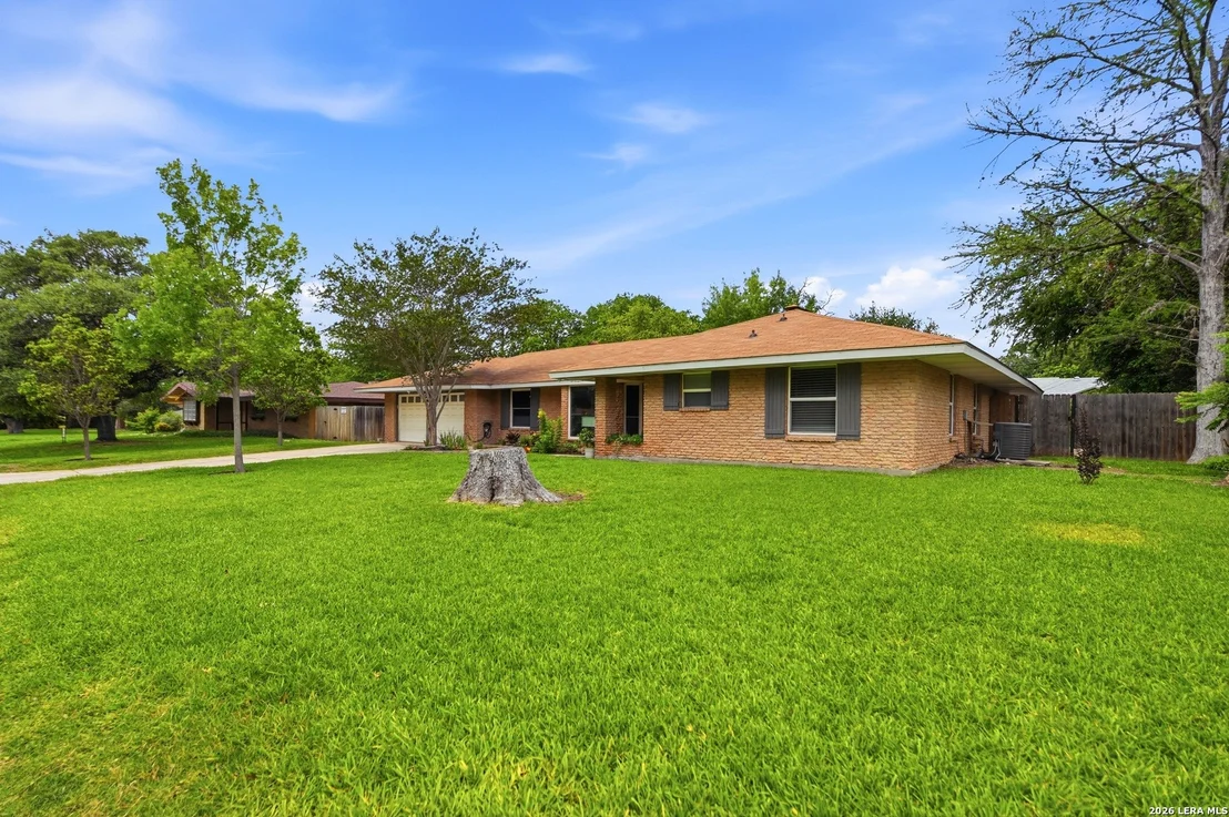 Photo of 429 DRIFTWIND DR