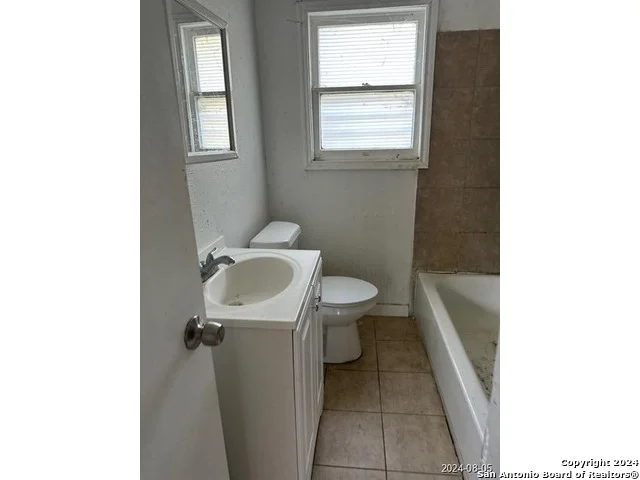 Photo of 102 BUNDY