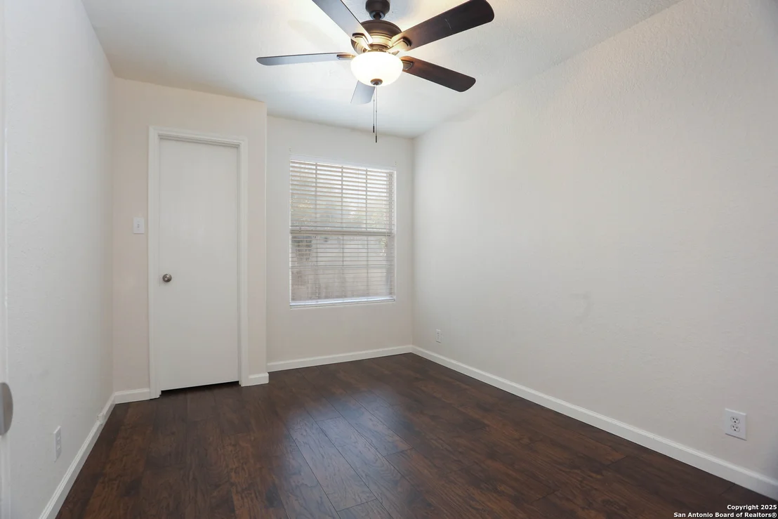 Photo of 7 Brieley Ln