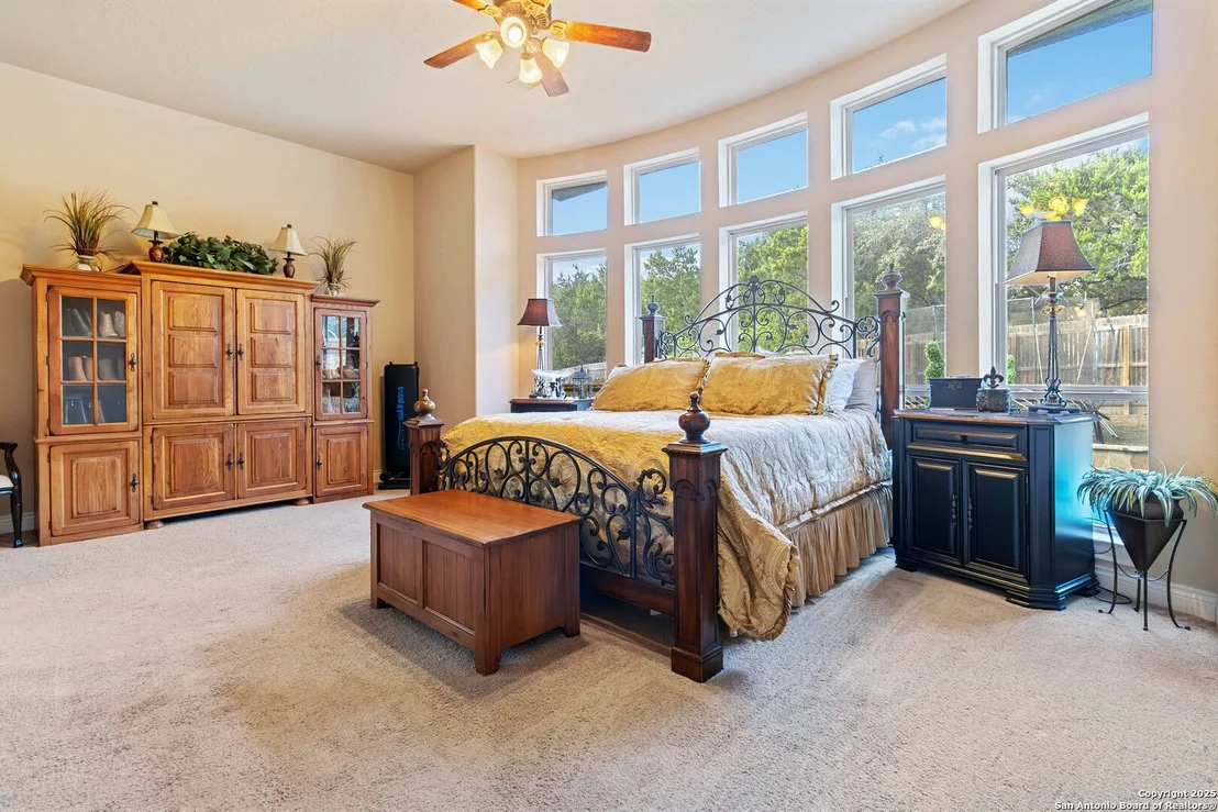 Photo of 8905 Soaring Oak