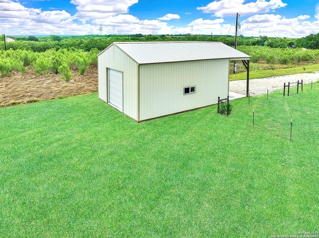 Photo of 1640 WOSNIG RD