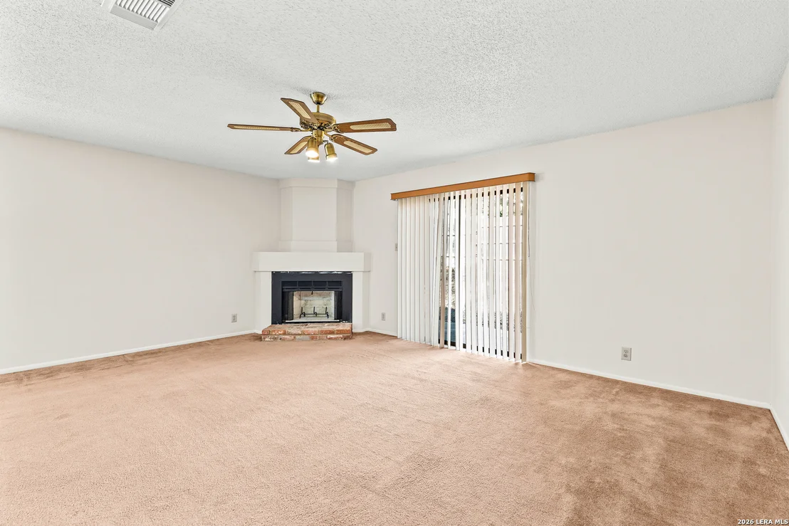 Photo of 7623 Cascade Oak