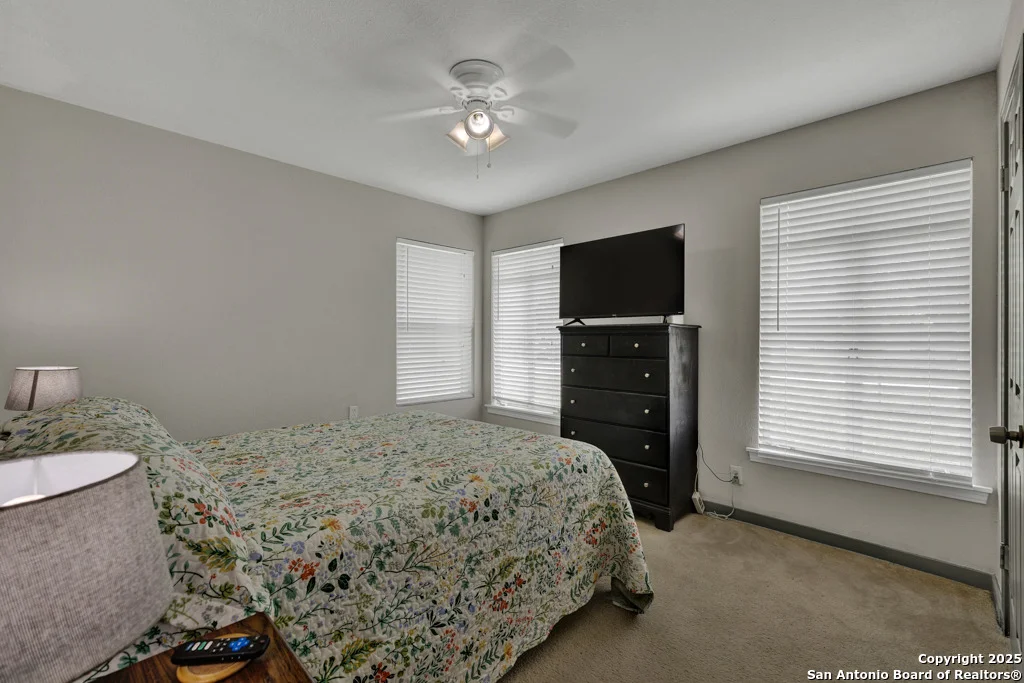 Photo of 403 Dawnview Ln