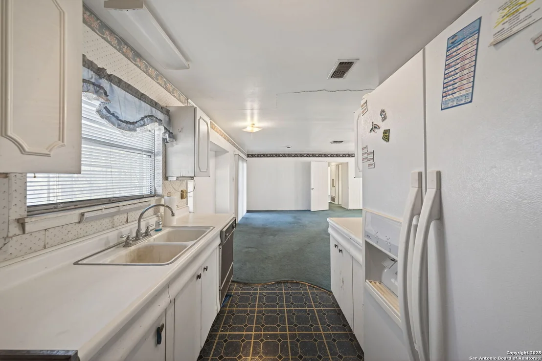 Photo of 8430 Silverstar
