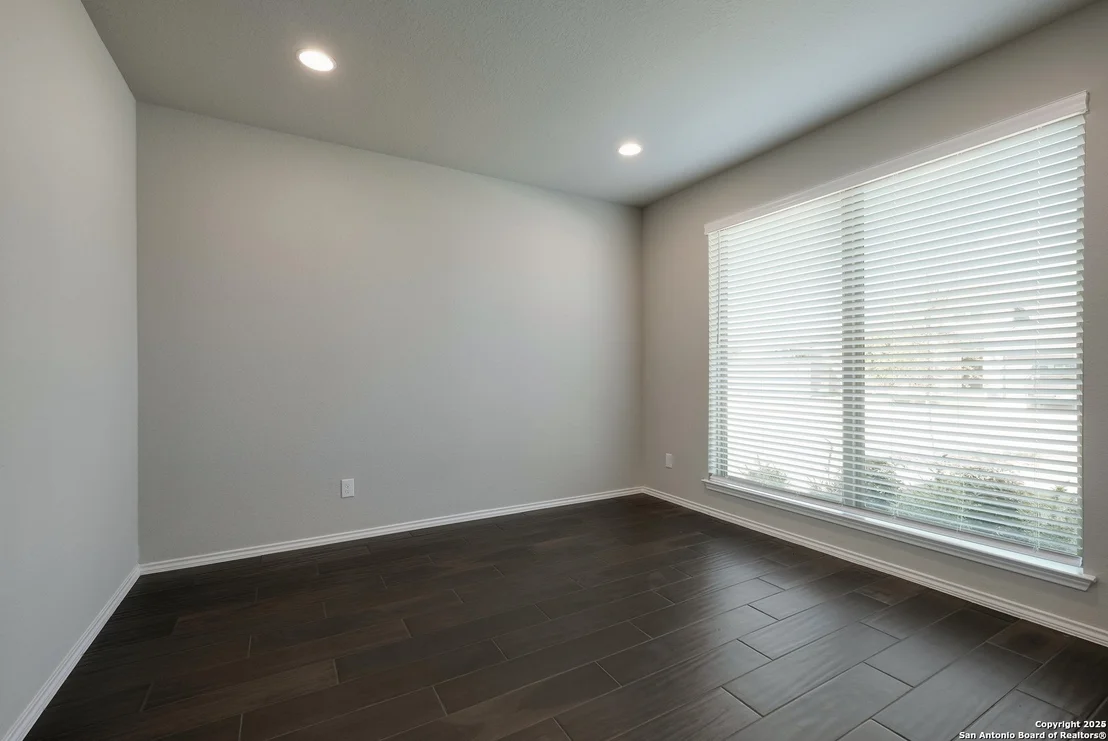 Photo of 14462 Camperdown