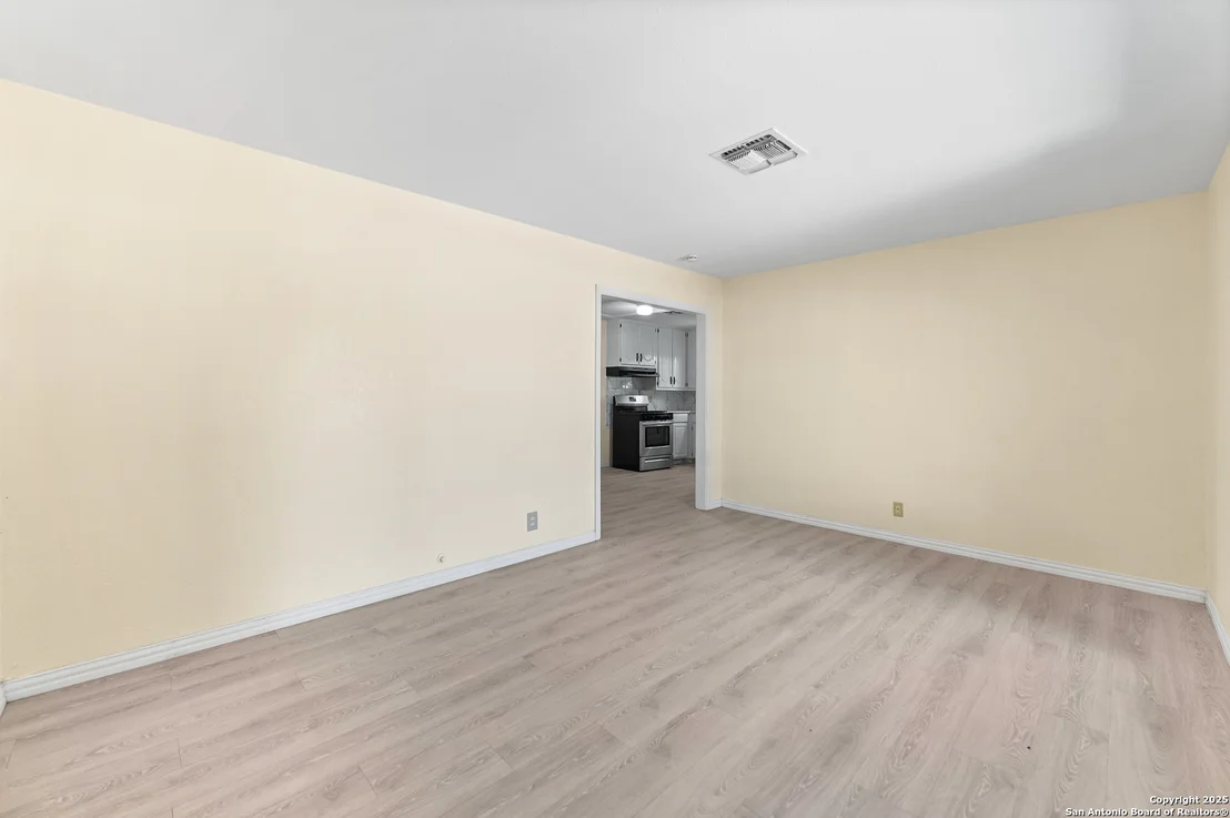 Photo of 126 CREATH PL