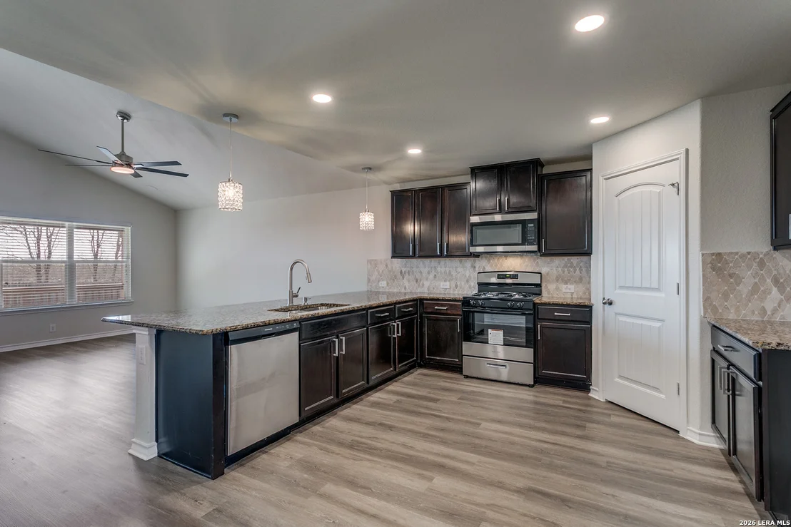 Photo of 2915 SUNSET BEND