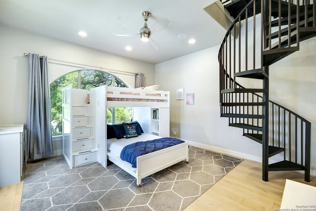 Photo of 170 Riverwood
