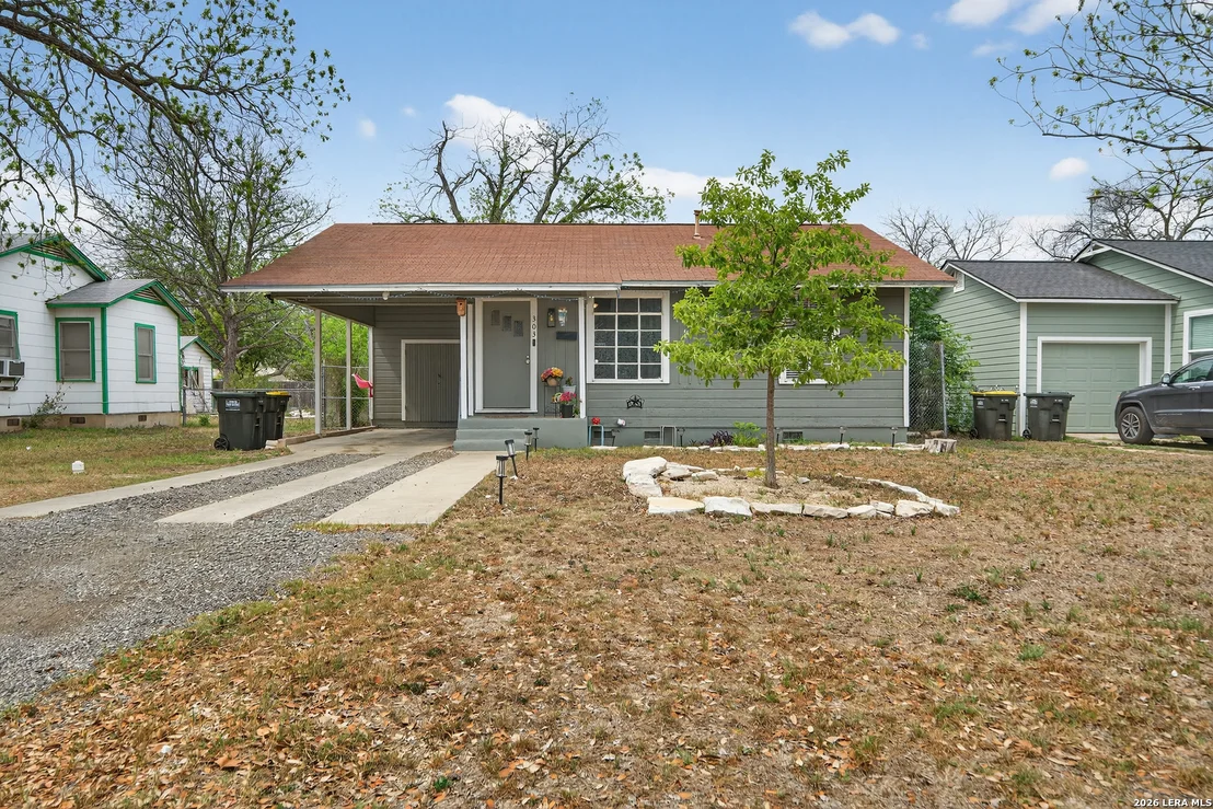 Photo of 303 Winburn Ave
