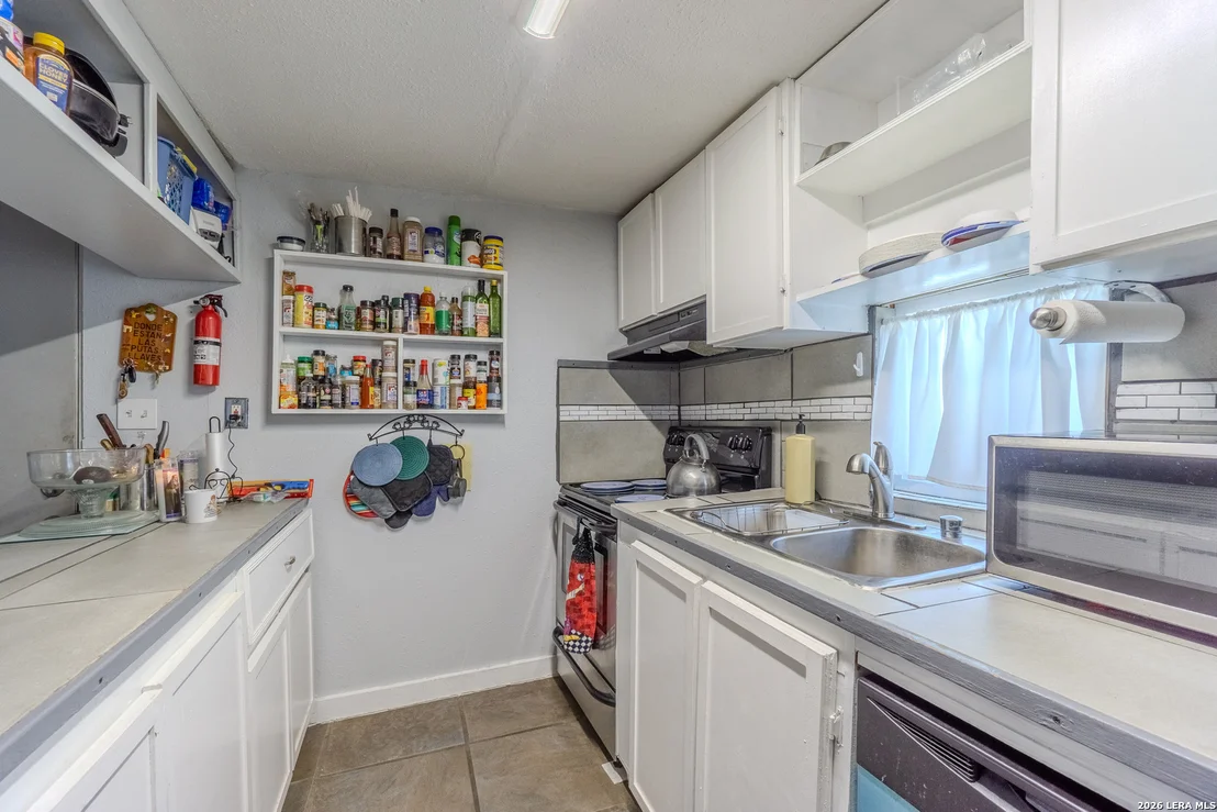 Photo of 1203 Vickers