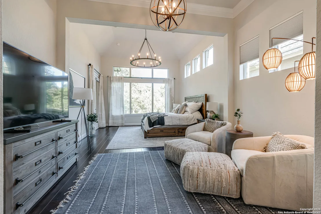Photo of 17814 HILLSEDGE
