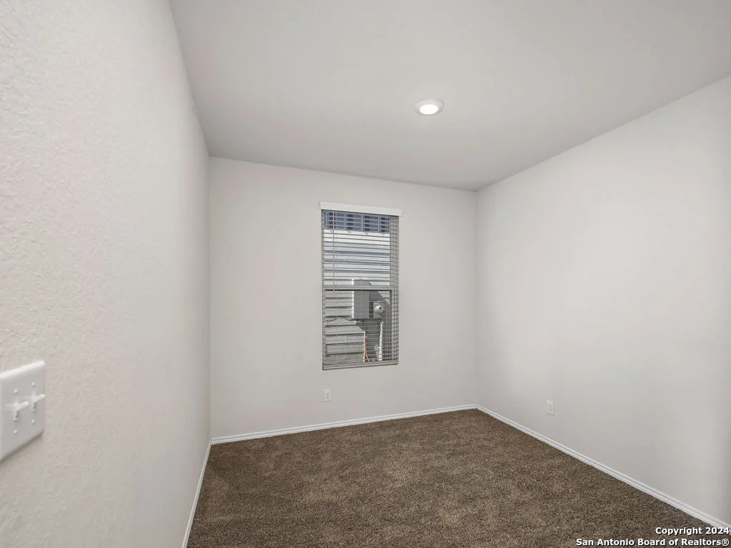 Photo of 868 SWEETGRASS