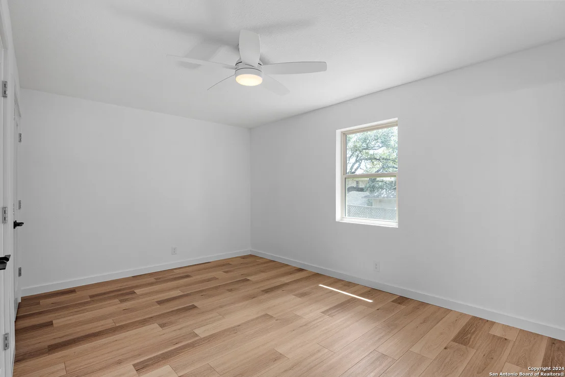 Photo of 1903 Danielle Dr