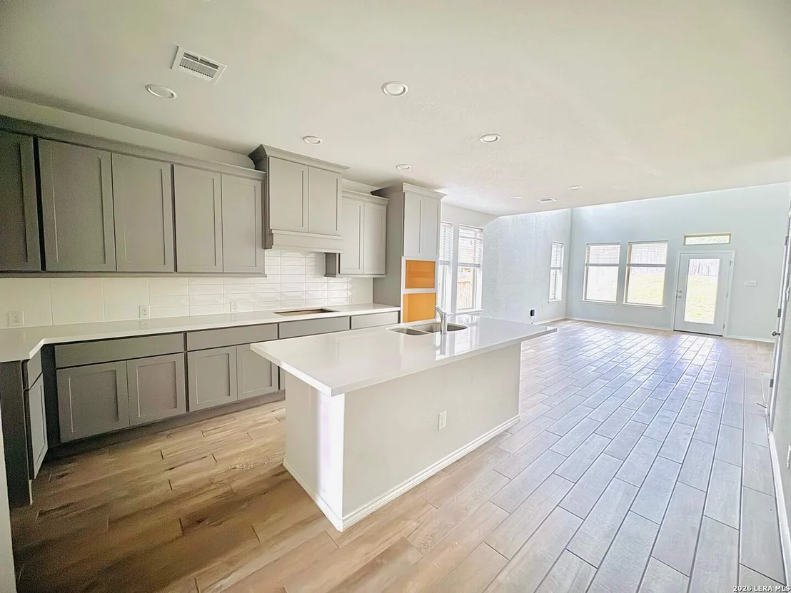 Photo of 2617 River Pointe
