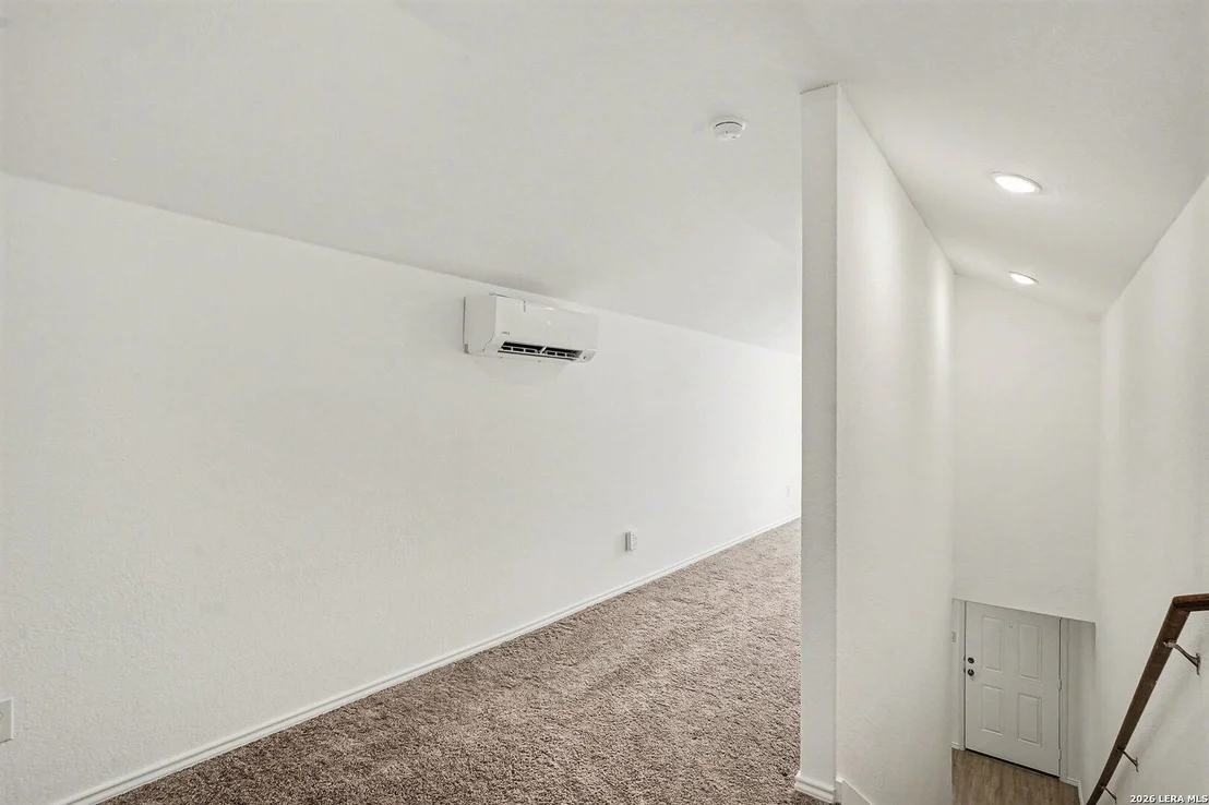 Photo of 7048 Elm Cove