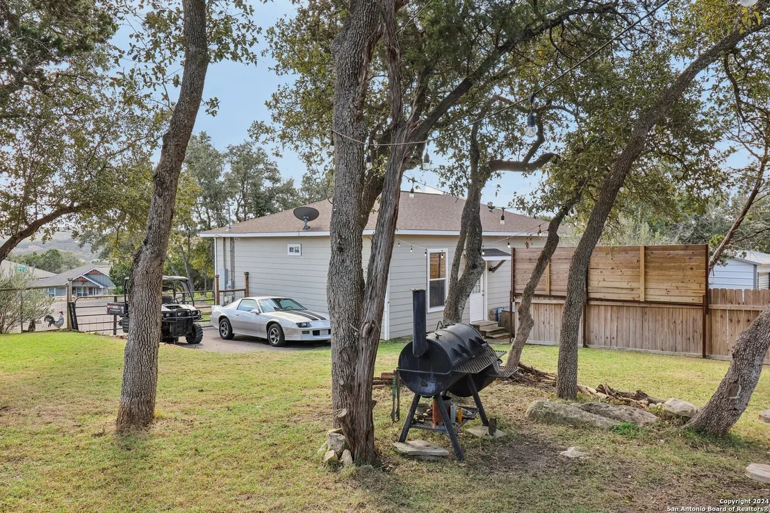 Photo of 2289 WESTVIEW DR