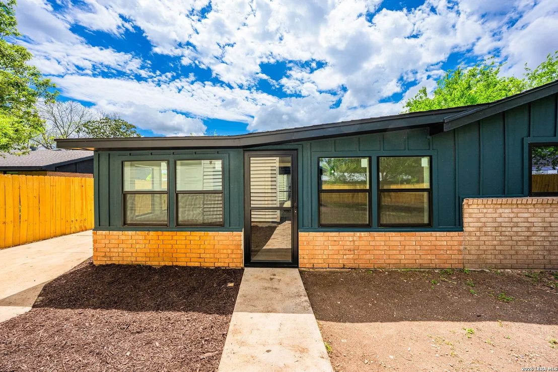 Photo of 129 Willow Way