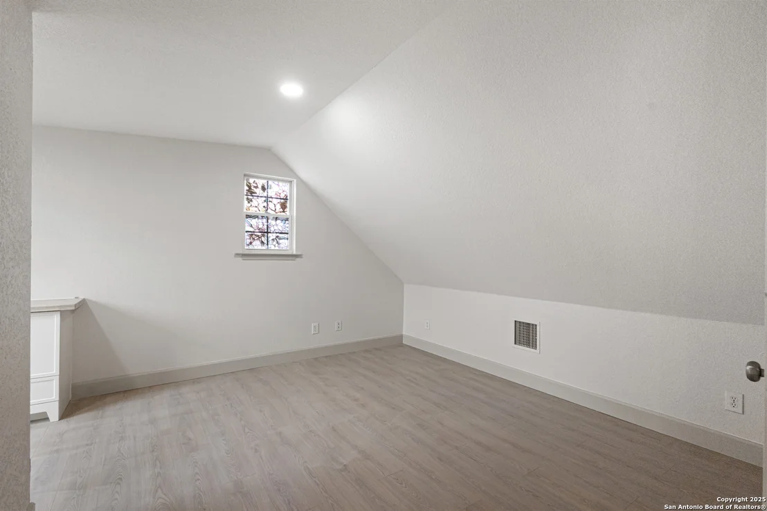 Photo of 339 Granite