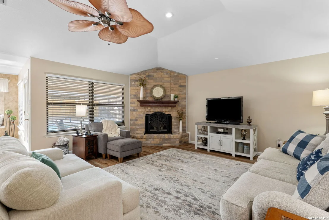 Photo of 2501 Newning