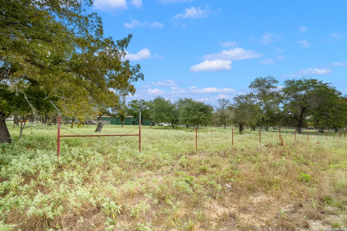 Photo of 1403 MEADOW GLN