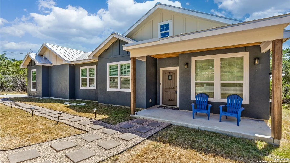 Photo of 3225 hawthorne