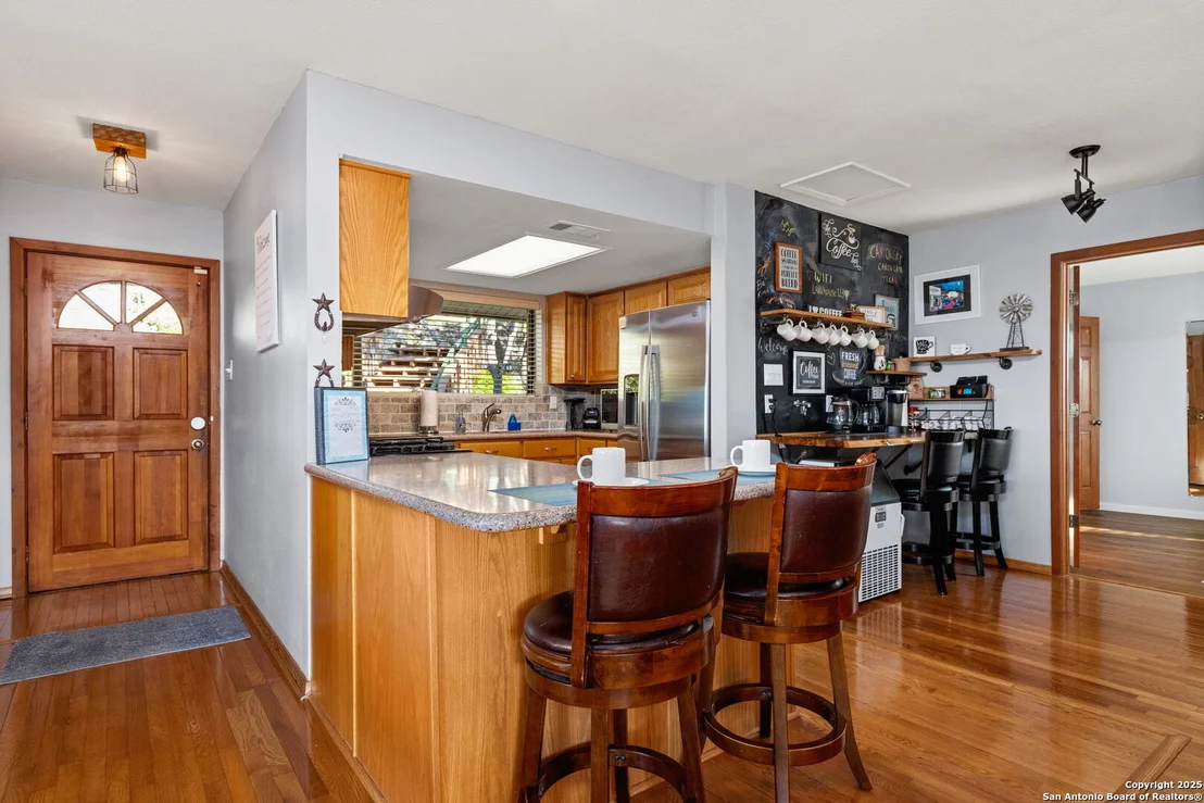 Photo of 1043 LEDGE PATH
