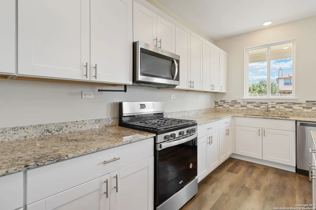Photo of 13123 SENDERO ROBLE