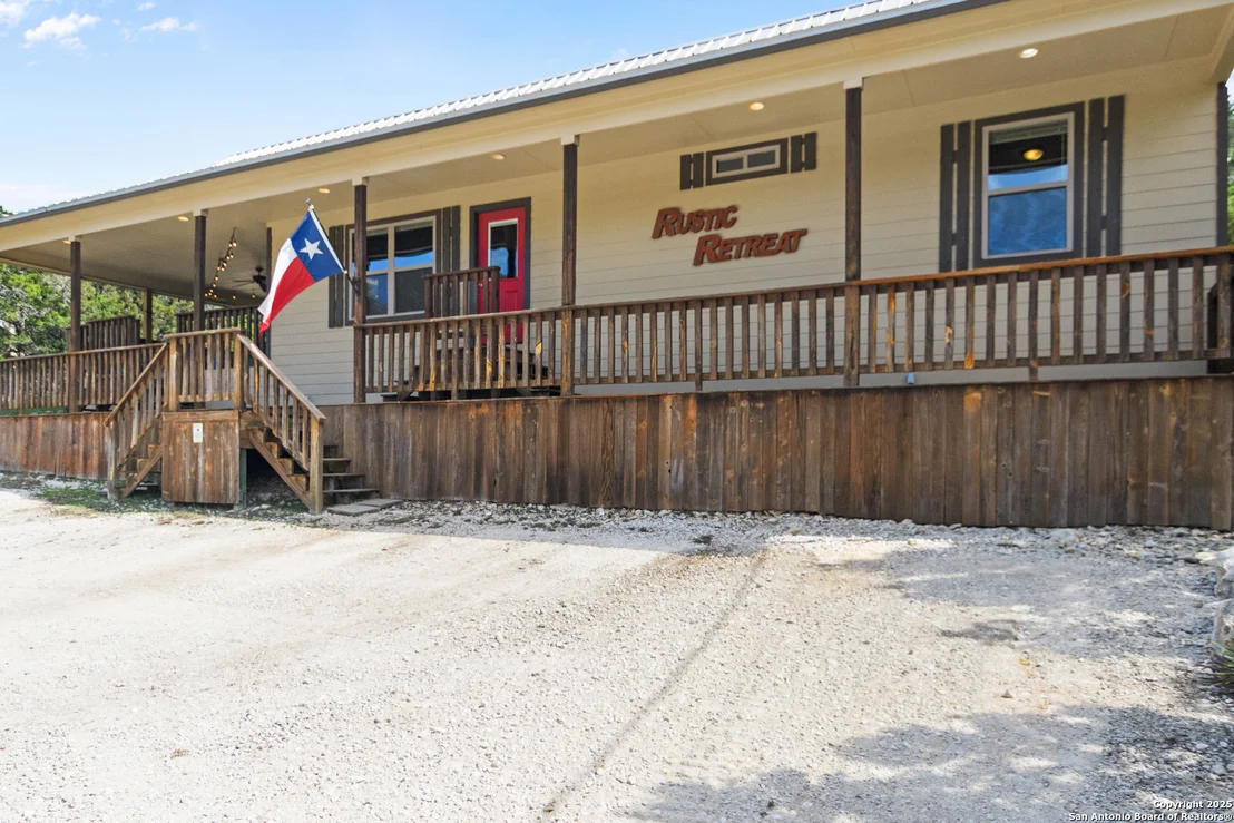 Photo of 420 Canyon Oaks